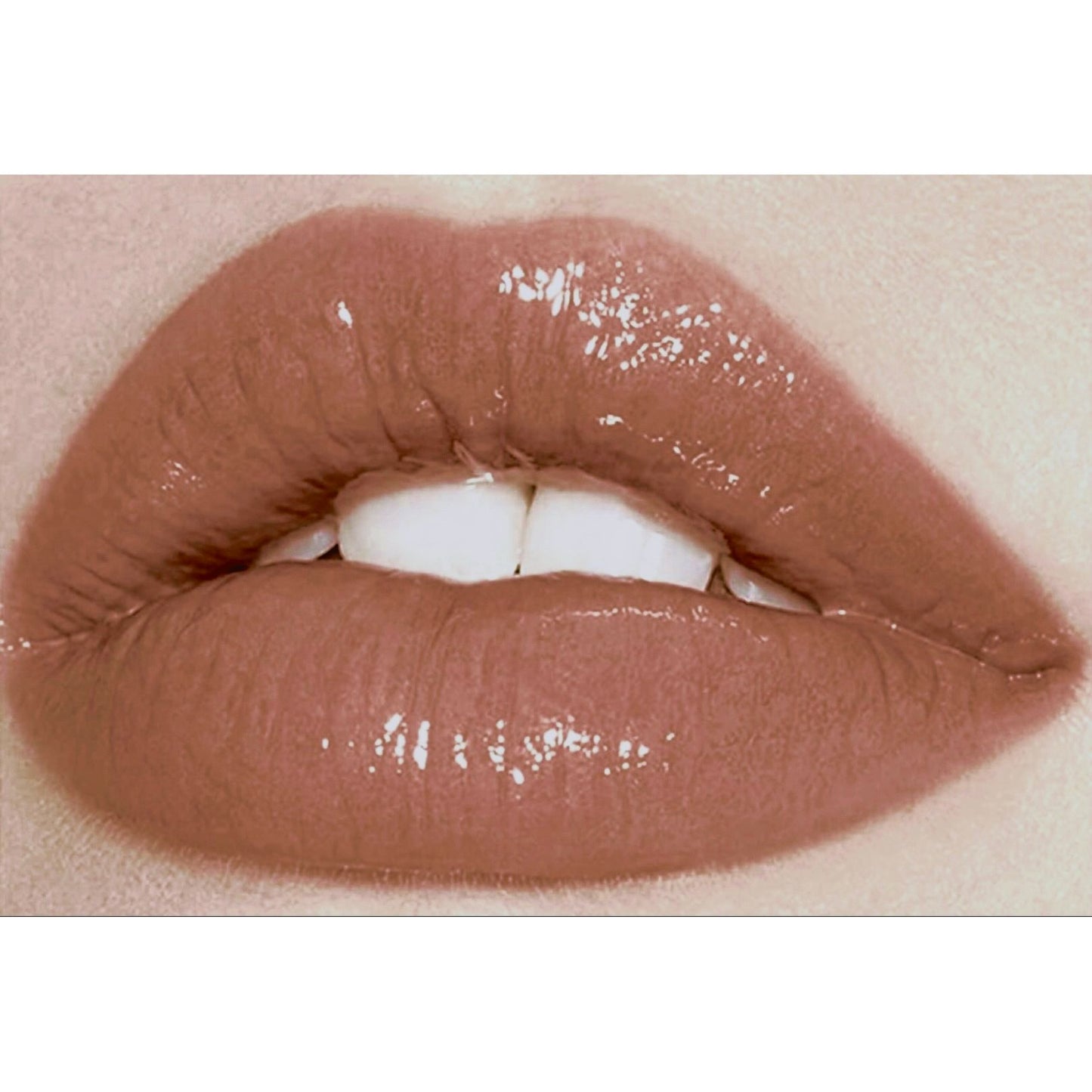 Tinted Lip Gloss in the Shade (Spice Caramel)